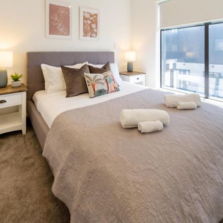 Two Bedroom, Two Bathroom Urban Oasis Christchurch Bagian luar foto