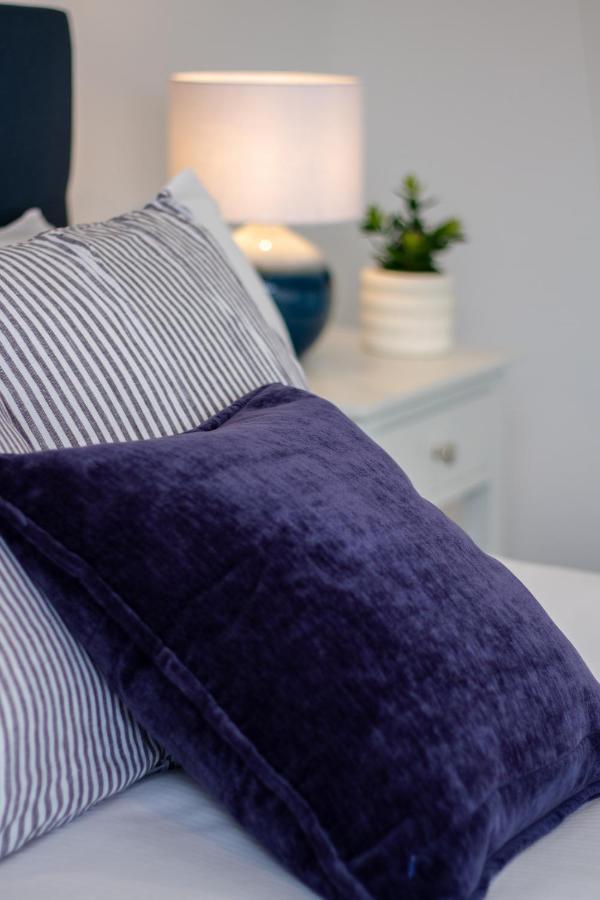 Two Bedroom, Two Bathroom Urban Oasis Christchurch Bagian luar foto