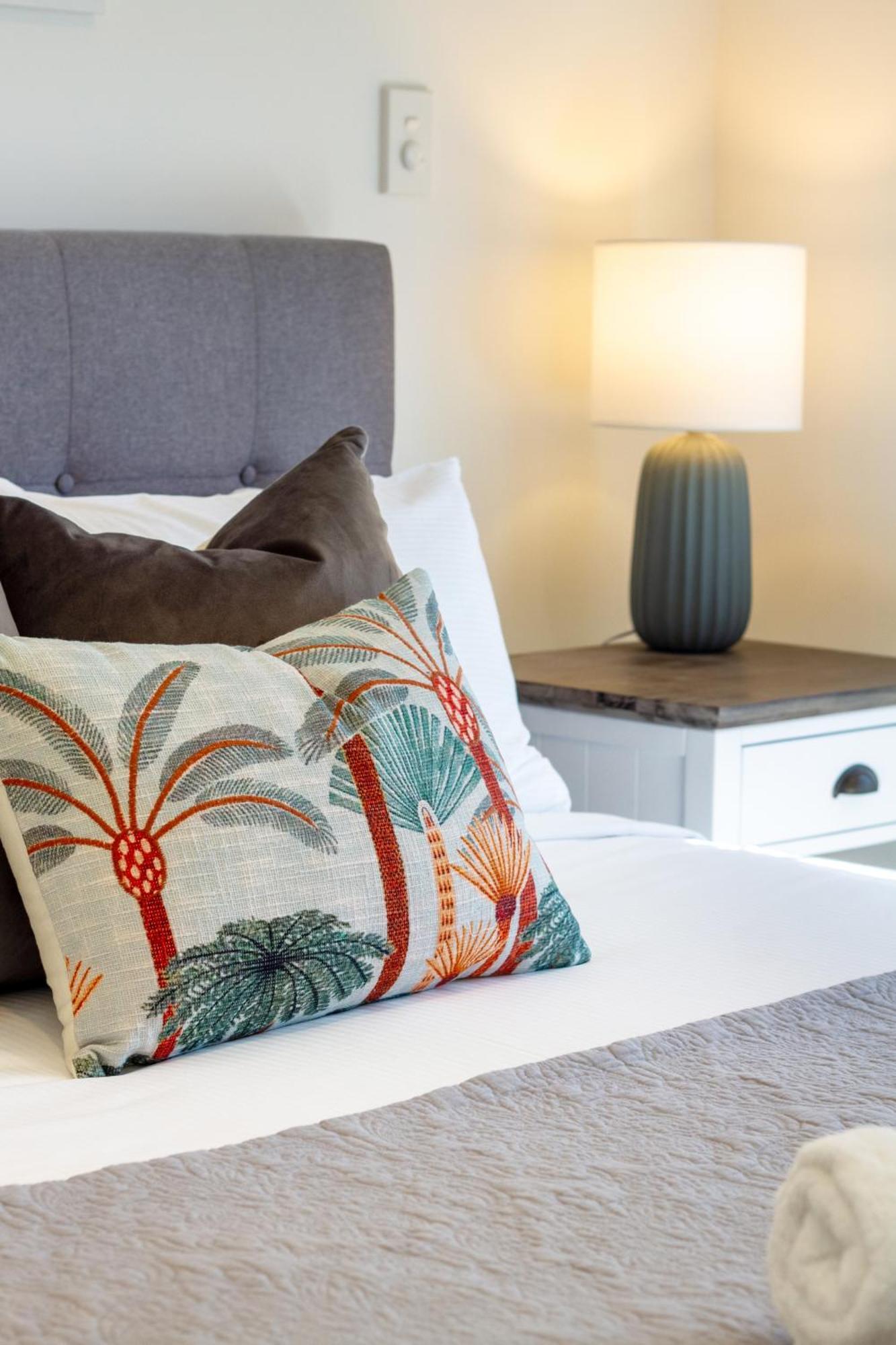 Two Bedroom, Two Bathroom Urban Oasis Christchurch Bagian luar foto